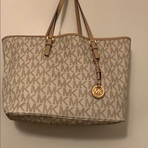 Michael Kors Tote